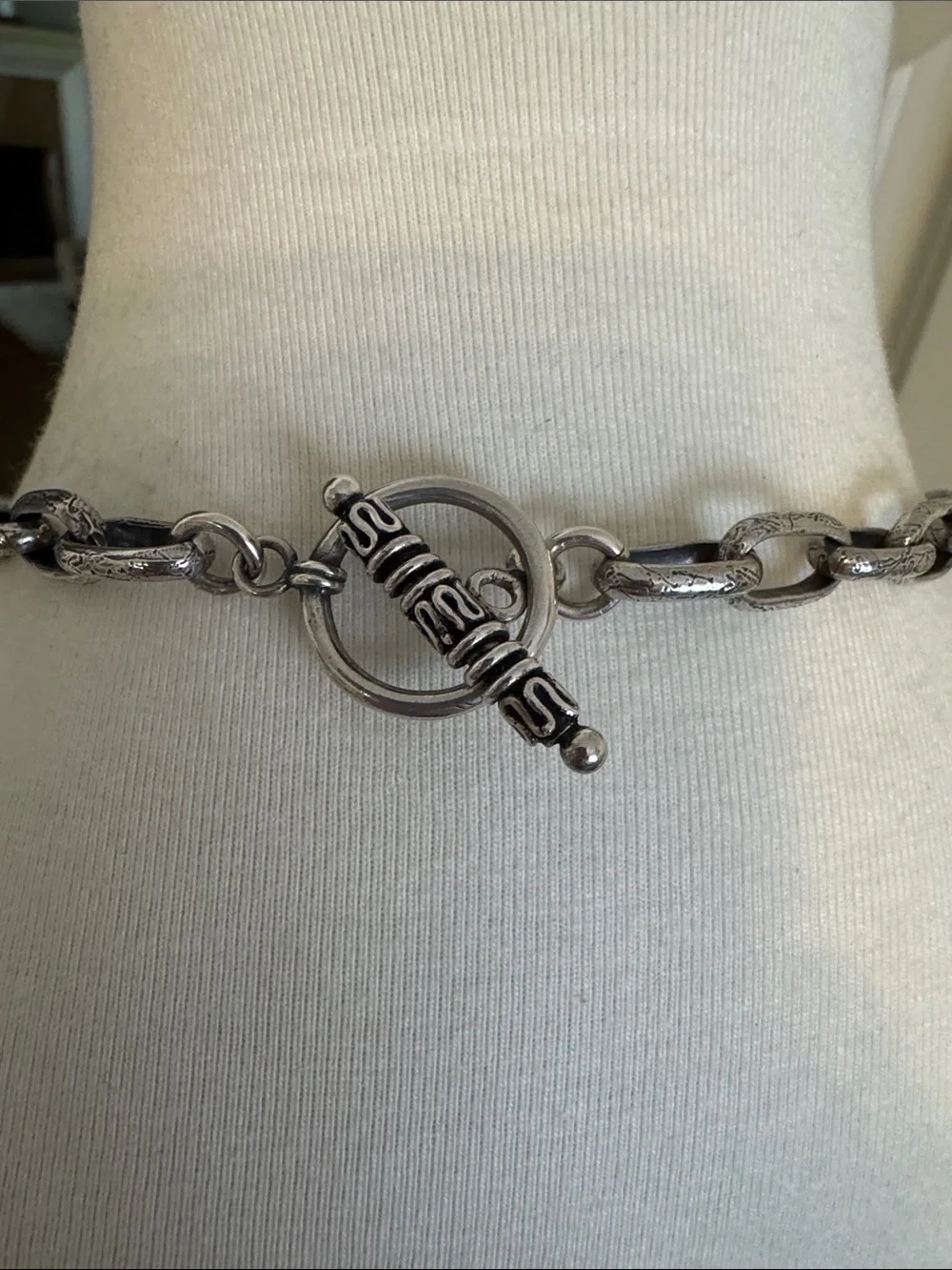 Substantial Iiana Goor Sterling Silver Chunky Link Necklace with Sculpted b